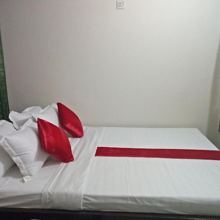 Hotel The Sylhet Int Дака Екстериор снимка