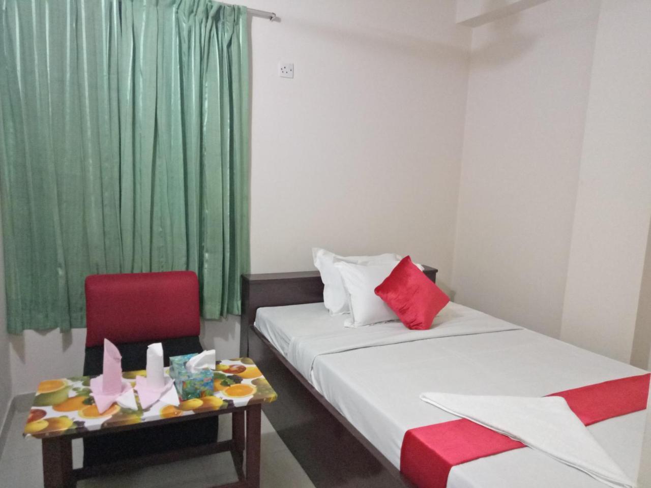 Hotel The Sylhet Int Дака Екстериор снимка
