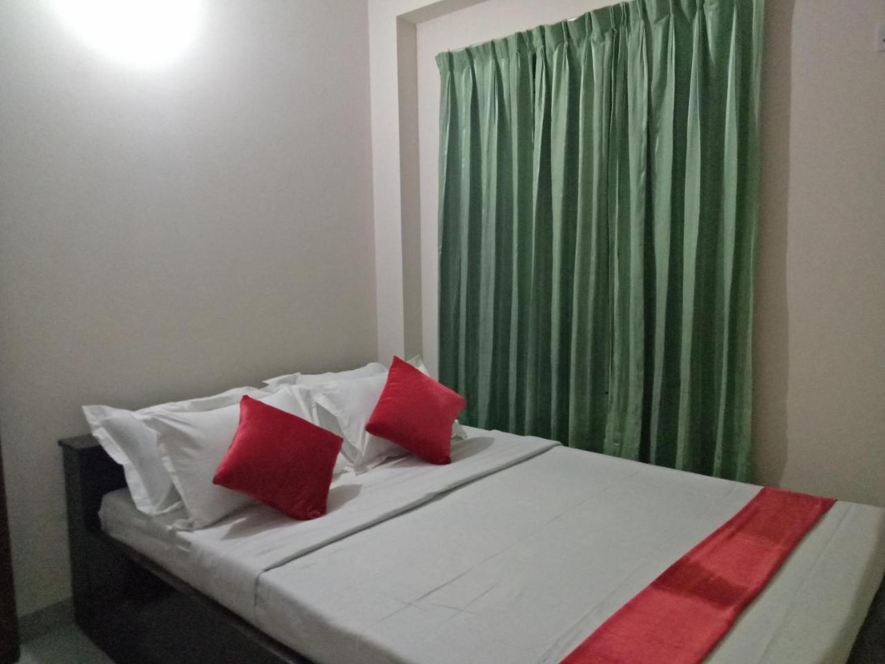 Hotel The Sylhet Int Дака Екстериор снимка