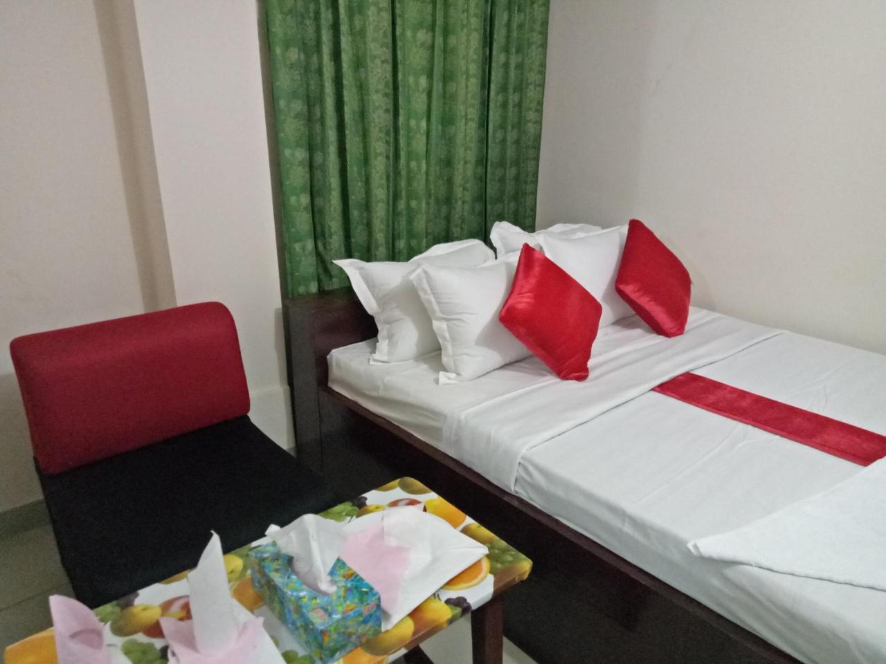 Hotel The Sylhet Int Дака Екстериор снимка