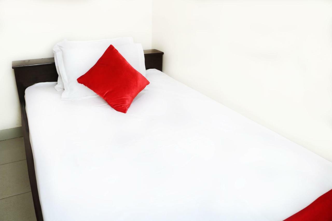Hotel The Sylhet Int Дака Екстериор снимка