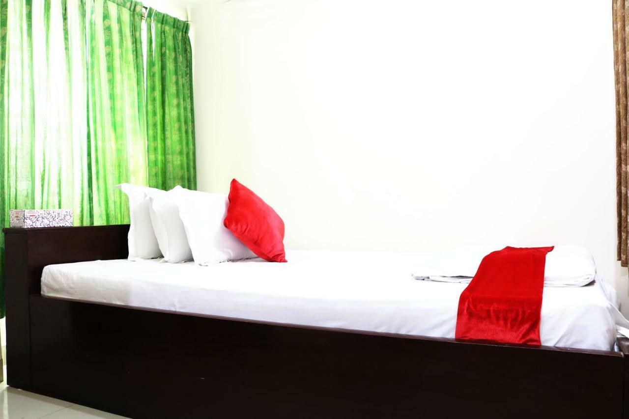 Hotel The Sylhet Int Дака Екстериор снимка